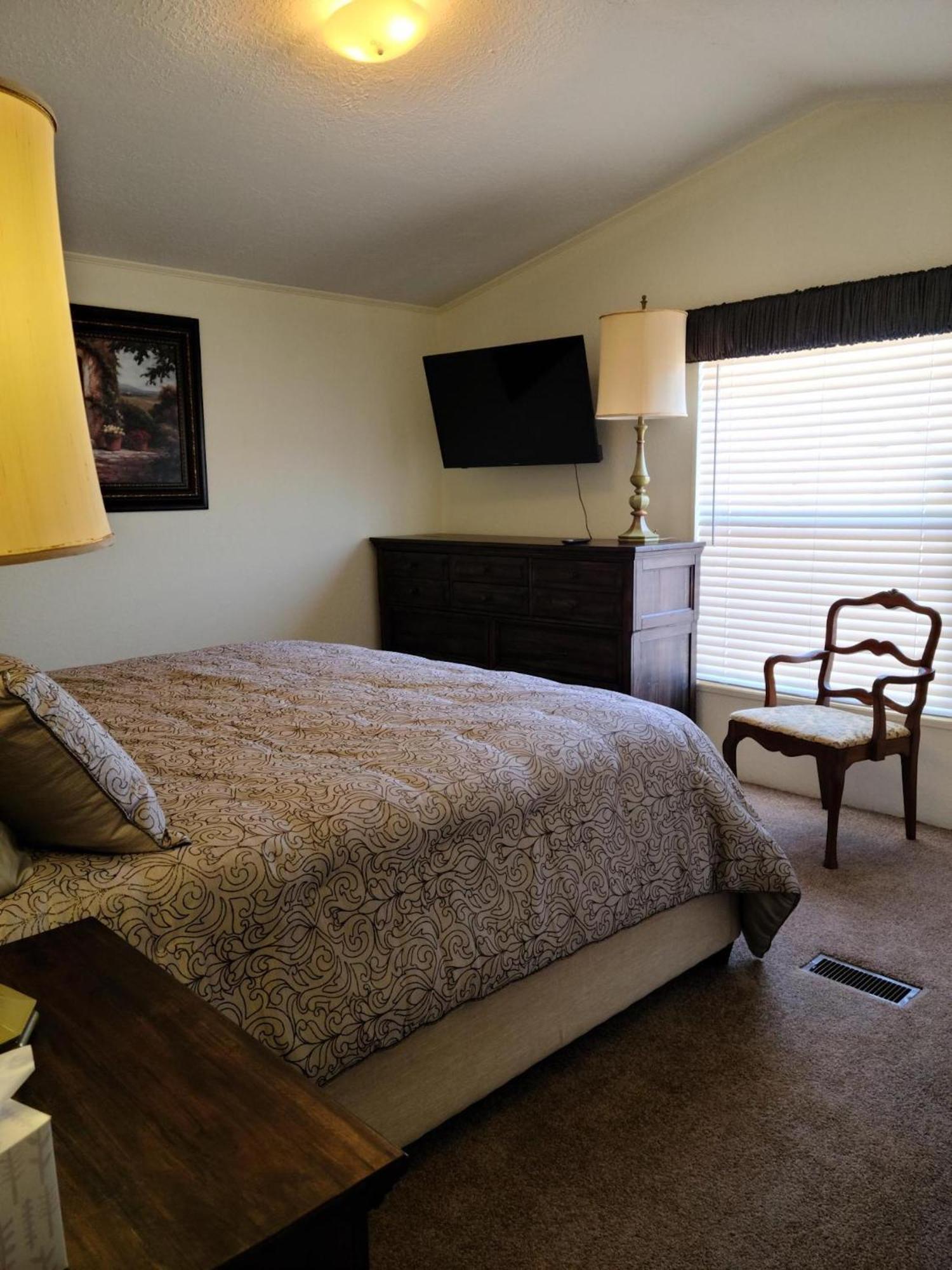 The Villa - Amazingly Comfortable King Beds Alpine Exterior photo
